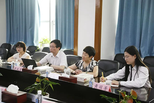 6008集团临床前钻研副总裁兼机构掌管人彭双清教授，药效部执行主任董文心，药代安评项目掌管人龙娜等