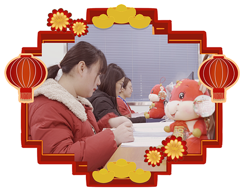少年自知韶光贵，策马扬鞭自奋蹄